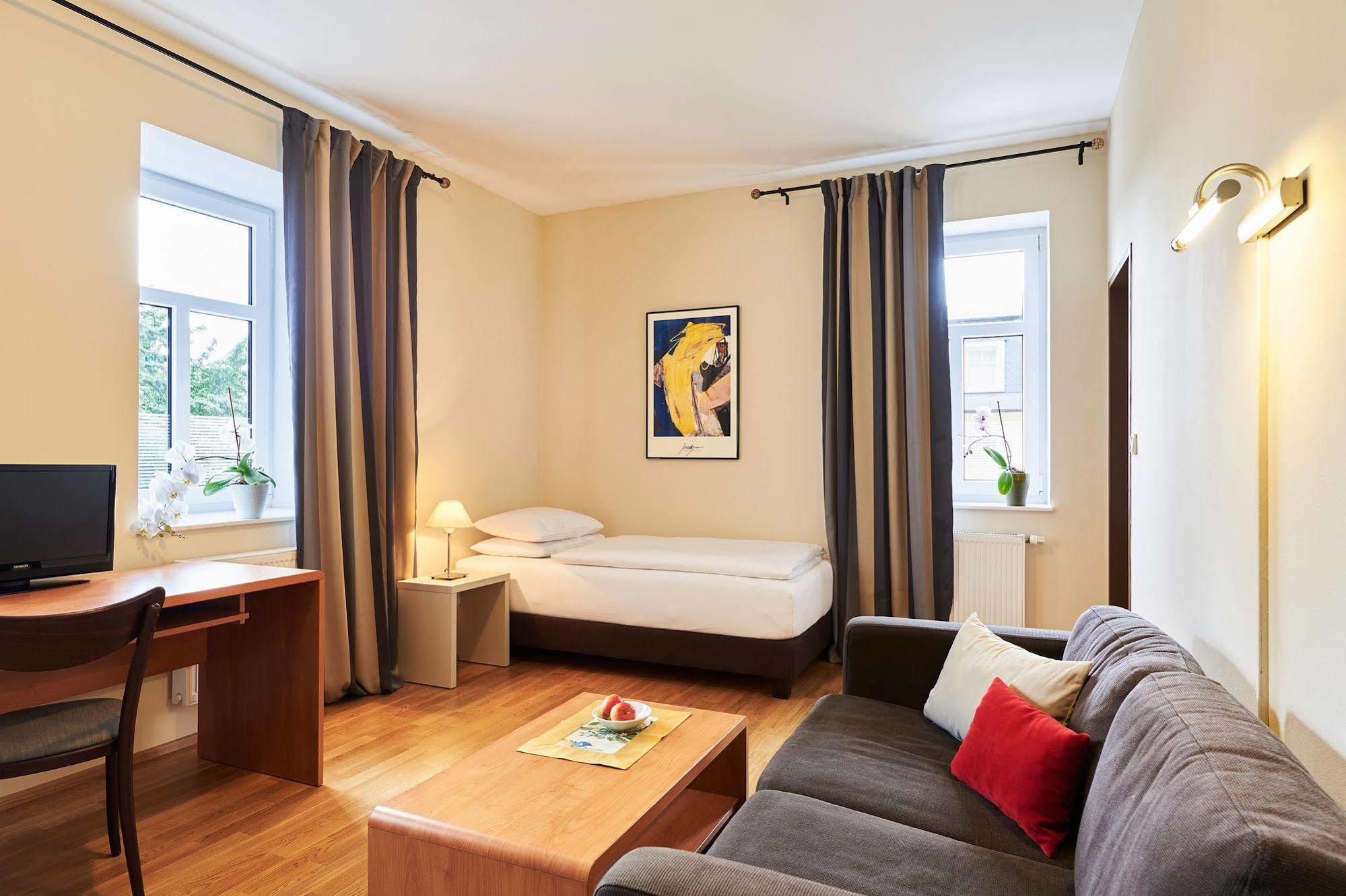 Boutique Hotel Swisshouse มาเรียอานซเกลาซนี ภายนอก รูปภาพ
