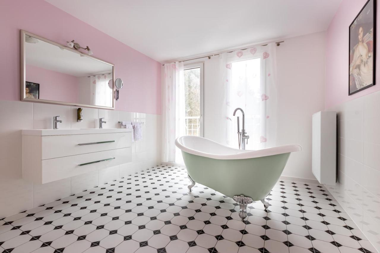 Boutique Hotel Swisshouse มาเรียอานซเกลาซนี ภายนอก รูปภาพ